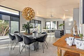 Luxury Portsea Sanctuary Gas Heat Pool Gardens