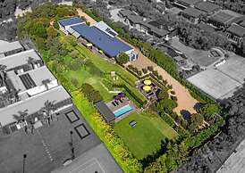 Luxury Portsea Sanctuary Gas Heat Pool Gardens