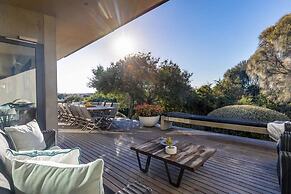 Luxury Portsea Sanctuary Gas Heat Pool Gardens