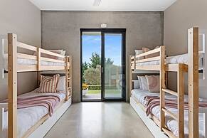 Luxury Portsea Sanctuary Gas Heat Pool Gardens