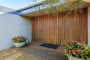 Luxury Portsea Sanctuary Gas Heat Pool Gardens