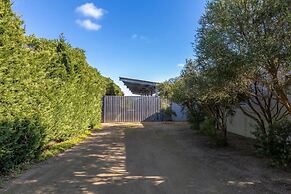 Luxury Portsea Sanctuary Gas Heat Pool Gardens