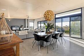 Luxury Portsea Sanctuary Gas Heat Pool Gardens