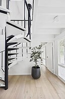 The Coast Country Cottage