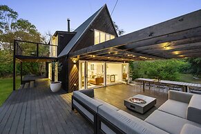 The Coast Country Cottage