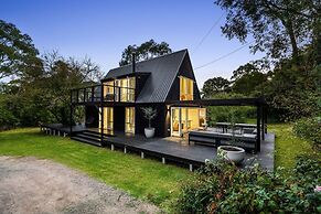 The Coast Country Cottage