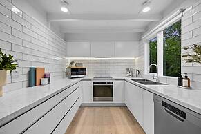 The Coast Country Cottage