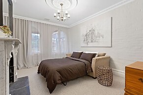 Tranquil Estate With Pool Heated Spa Gardens