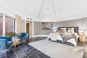 Tranquil Estate With Pool Heated Spa Gardens