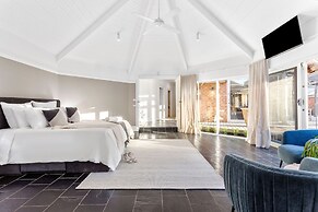 Tranquil Estate With Pool Heated Spa Gardens