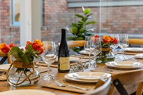 Tranquil Estate With Pool Heated Spa Gardens