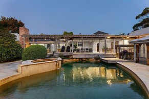 Tranquil Estate With Pool Heated Spa Gardens