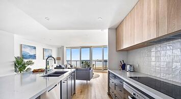 Beach Street Luxury 3 Bed With Beach Bay Views