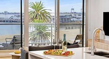 Beach Street Luxury 3 Bed With Beach Bay Views