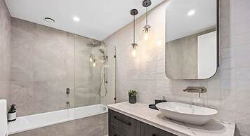 Beach Street Luxury 3 Bed With Beach Bay Views