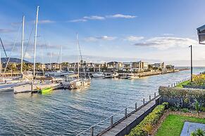 Waterfront Martha Cove Getaway 250m From Beach