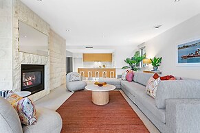 Waterfront Martha Cove Getaway 250m From Beach