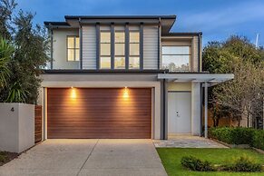 Waterfront Martha Cove Getaway 250m From Beach