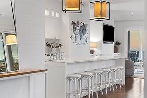 Hamptons Elegance Views Pool Spa