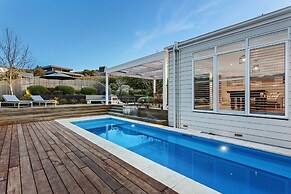 Hamptons Elegance Views Pool Spa