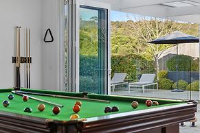 Hamptons Elegance Views Pool Spa