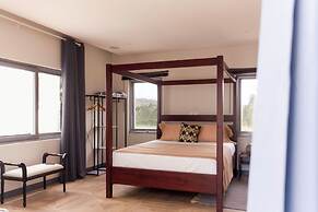 Serenity Residences & Spa - Kokrobite