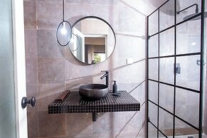 Serenity Residences & Spa - Kokrobite