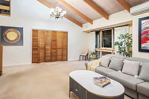 Stylish Retreat at Wheelers Hill 5BRM