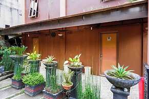 Red Chilies Hill Hotel