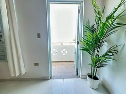 Arecibo Hotel 2102