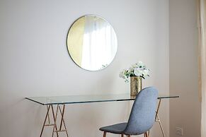 Stylish Luxe House at Point Cook