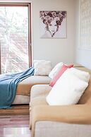 Stylish Luxe House at Point Cook