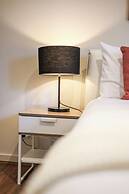 Stylish Luxe House at Point Cook