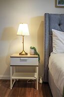 Stylish Luxe House at Point Cook