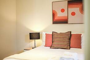 Stylish Luxe House at Point Cook