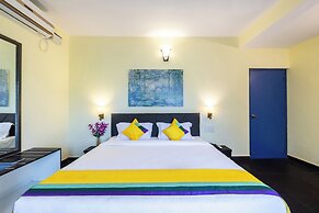 Blue Door Hotel Morjim