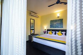 Blue Door Hotel Morjim