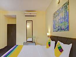 Blue Door Hotel Morjim