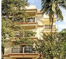 Blue Door Hotel Morjim