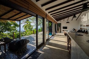 Lunar Villas Koh Tao - Luxury Pool Villa