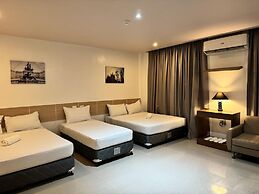 Soi Suites
