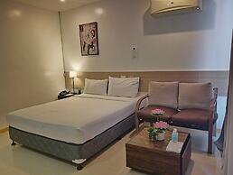 Soi Suites