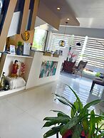 Soi Suites
