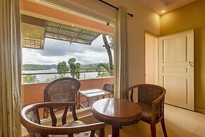 Karapuzha Village Resort