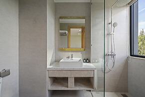 Nancy Hotel & Apartment