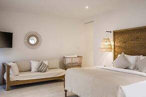 A Casa Di Renucci by Alfred in Bali