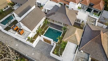 A Casa Di Renucci by Alfred in Bali