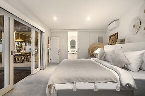 A Casa Di Renucci by Alfred in Bali