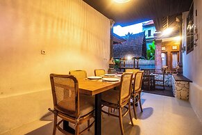 Alam Desa Homestay by AGATA