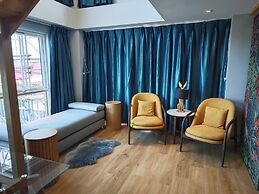 Pinnacle Suites